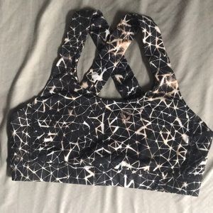 Lulu Lemon Sports Bra Size 6